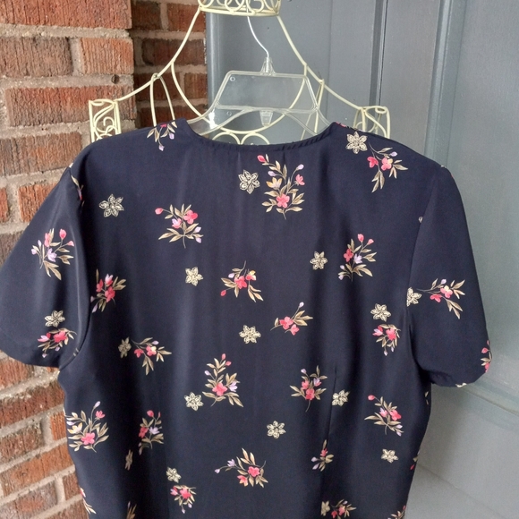 Vintage Jaclyn Smith button down blouse. Plus size 18, floral. - Picture 4 of 4